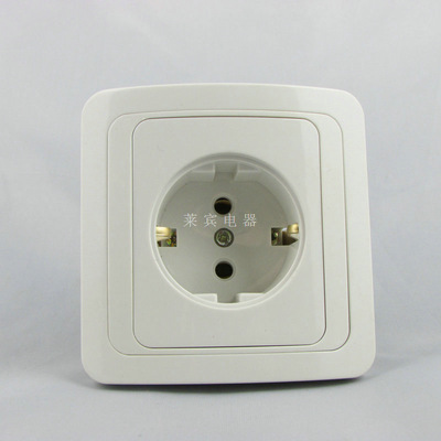 歐式墻壁插座選購指南 耐高溫歐規工業插座解析